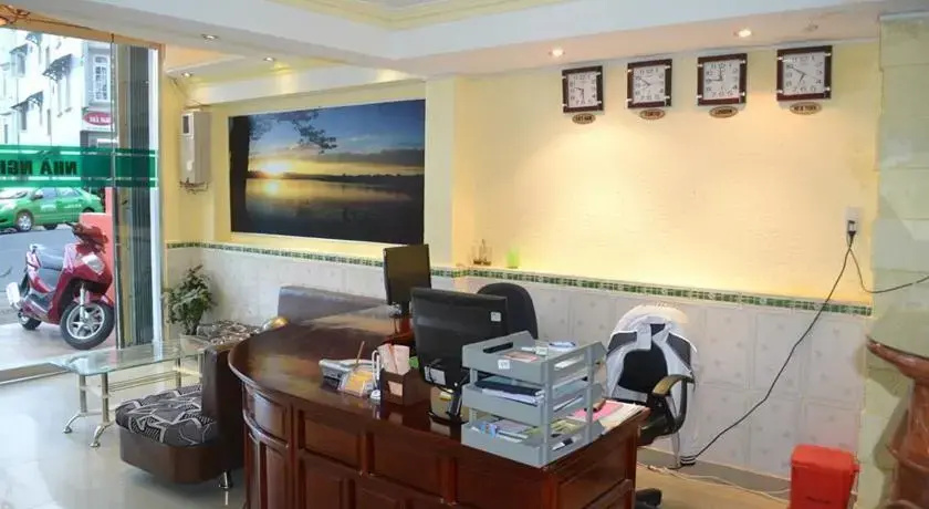 Phong Luu Hotel
