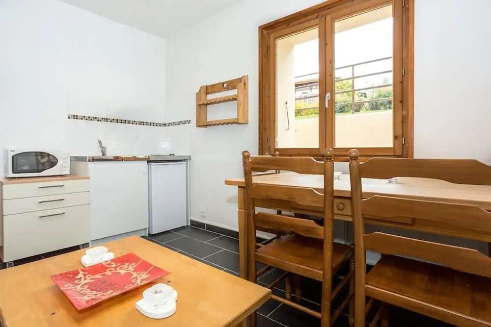 Studio with courtyard view