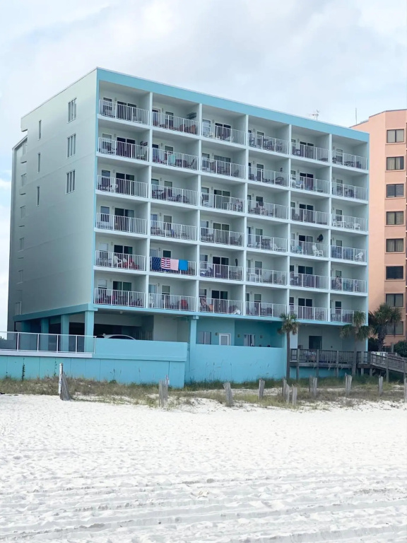 Emerald Skye Condos by ALBVR