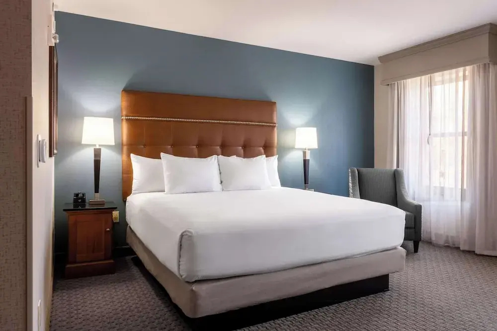 Drury Plaza Hotel Broadview - Wichita - Chambres