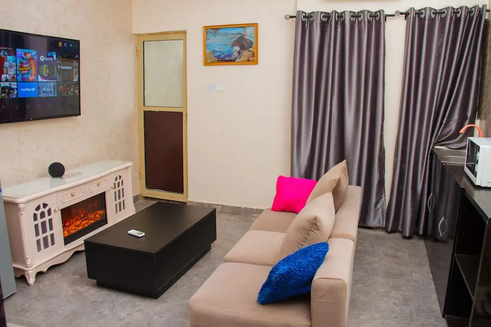 Deluxe Apartment