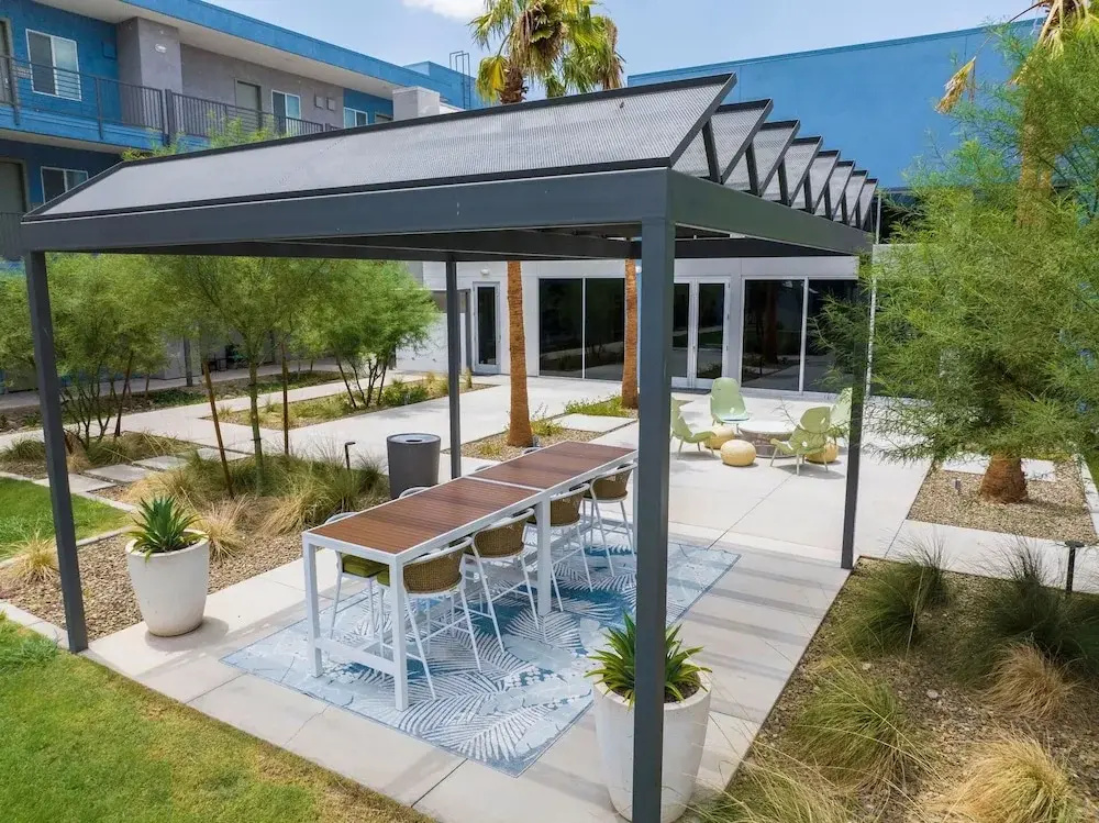 Landing Apartments Glendale