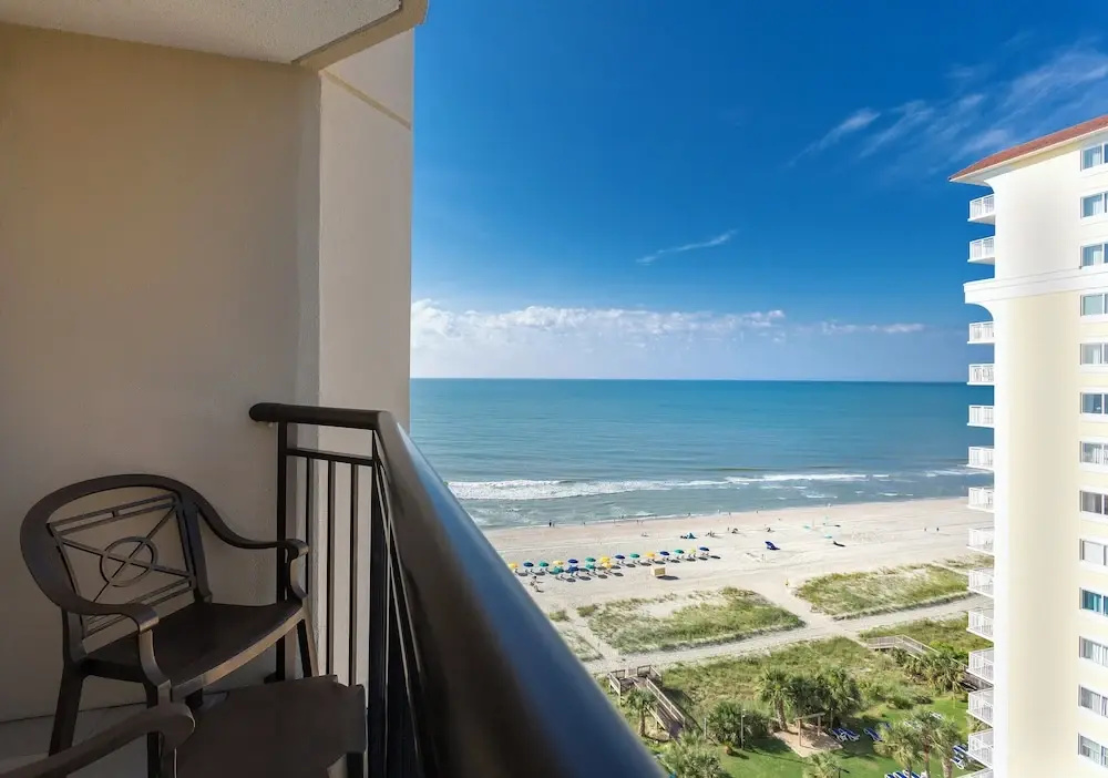 Deluxe Studio with balcony and with ocean view