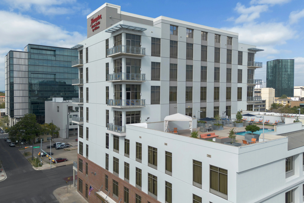 Hampton Inn & Suites Austin @ The University / Capitol