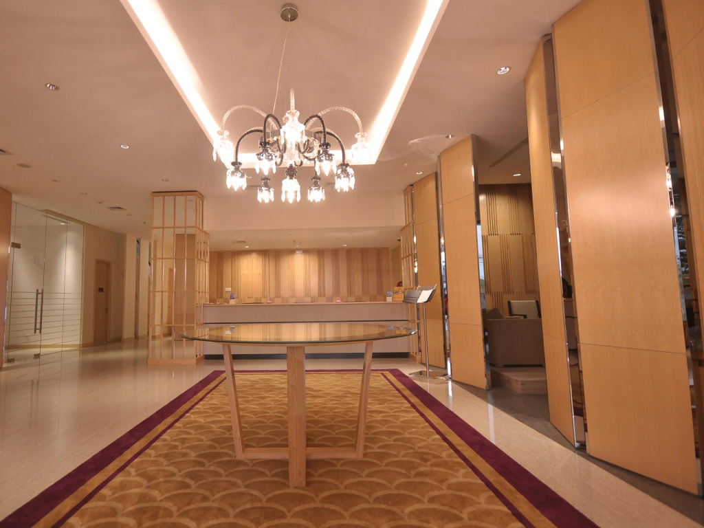 Lobby & Reception