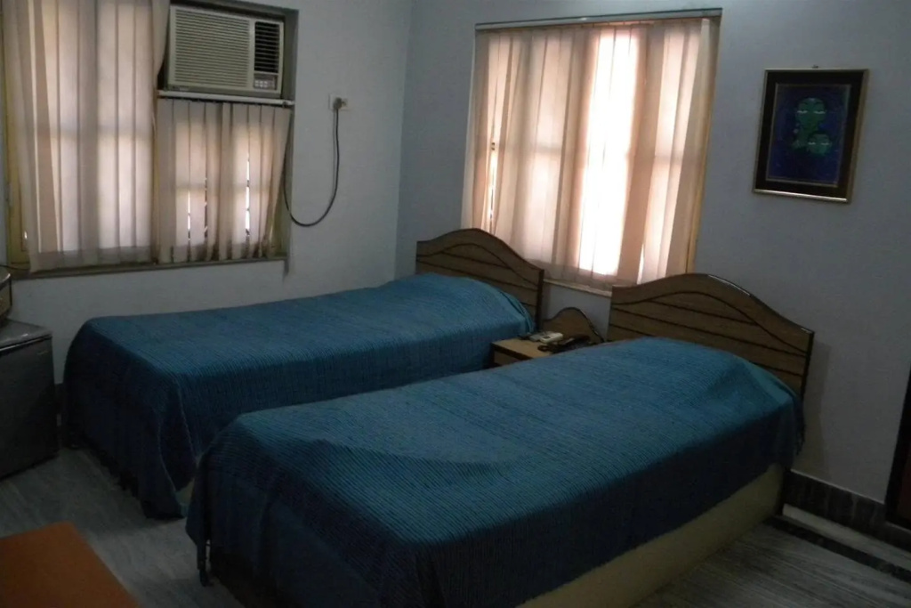 FabHotel Transit Guest House