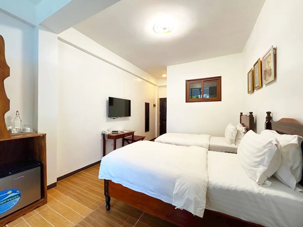 Premier Double room with balcony and with ocean view (twin beds)