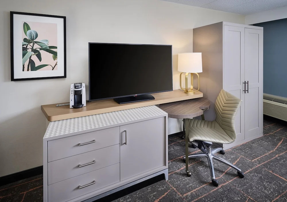 Holiday Inn Burlington Conference Centre by IHG - Chambres