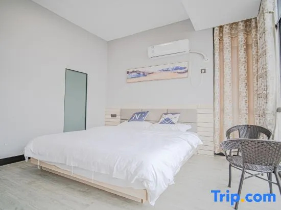 Standard Double room with balcony (full double bed)