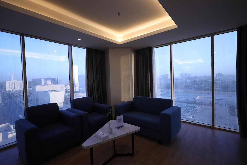 Double Suite with panoramic view (twin beds)