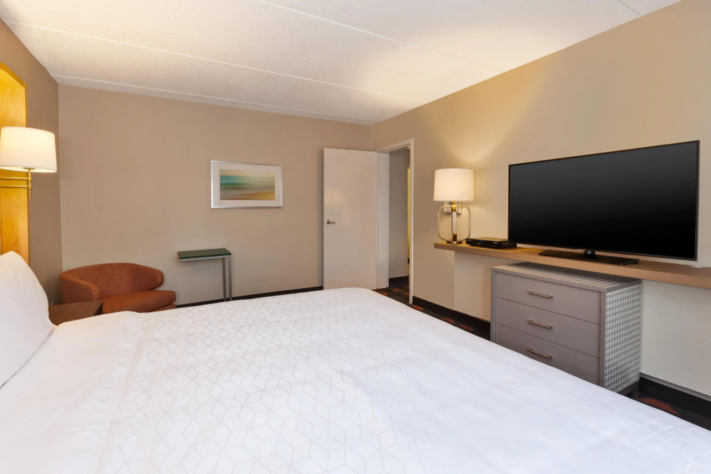Holiday Inn Westbury - Long Island by IHG - Général