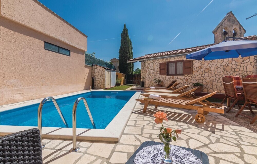 Отель Awesome Home in Visnjan With Wifi and 1 Bedrooms, фото 14