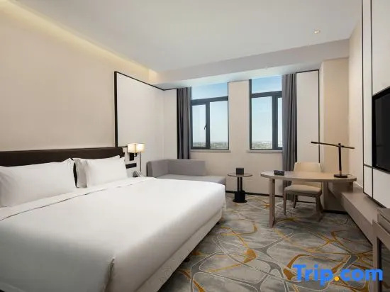 Deluxe Double room (full double bed)