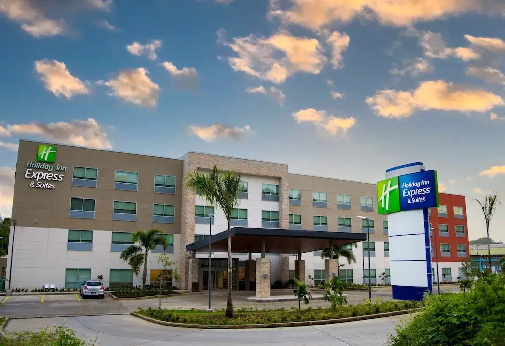 Holiday Inn Express & Suites St. Vincent - Grenadines by IHG