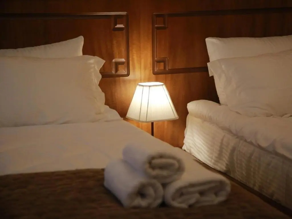 Economy room