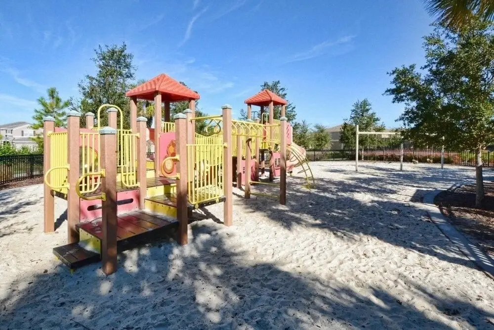 Family-friendly 5br Retreat Splash Pool + Resort Amenities + No Rear Neighbors 5 Bedroom Townhouse