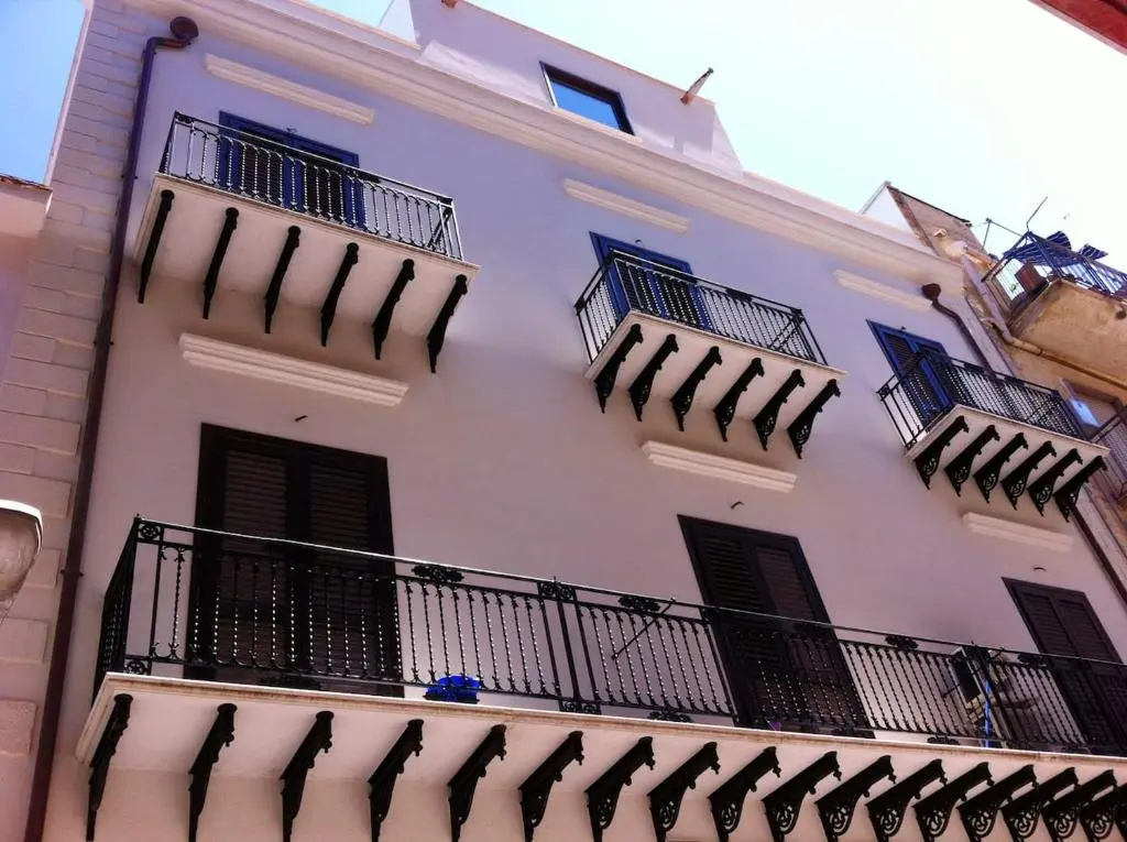 2 bedrooms appartement with sea view balcony and wifi at Castellammare del Golfo 1 km away from the beach C