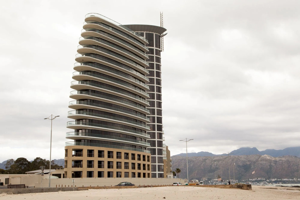 Loddeys Ocean View Apartments