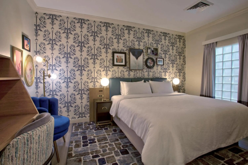 Royal St. Charles Hotel - Général