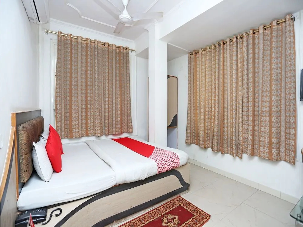 OYO 4406 Hotel Arya Palace - Général