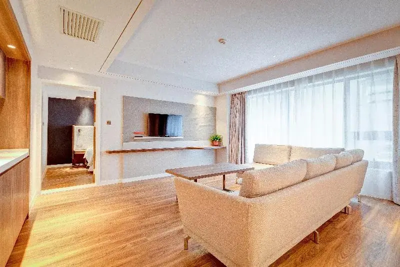 Standard Suite
