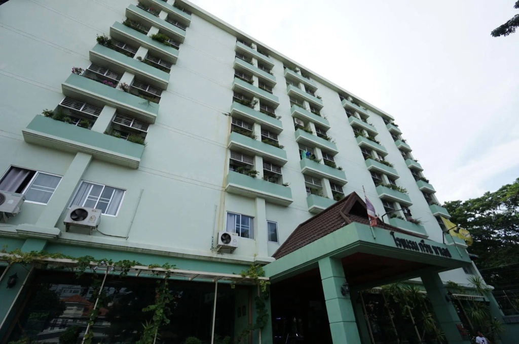 Green Palace Hotel