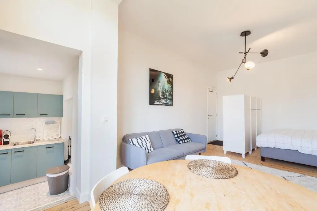 1 Bedroom Apartment