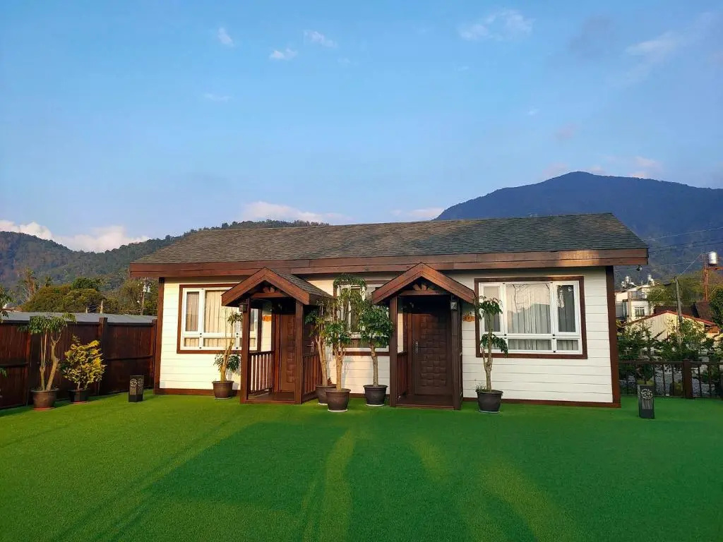 Deluxe Double Chalet (full double bed)