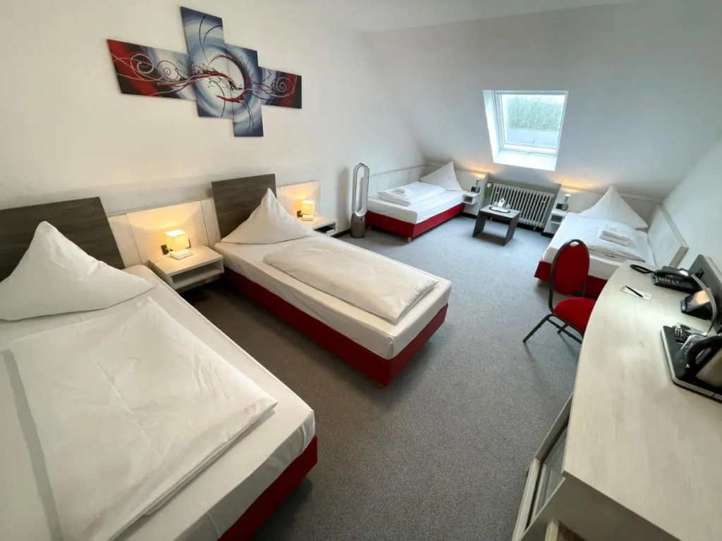 Hotel photo 12