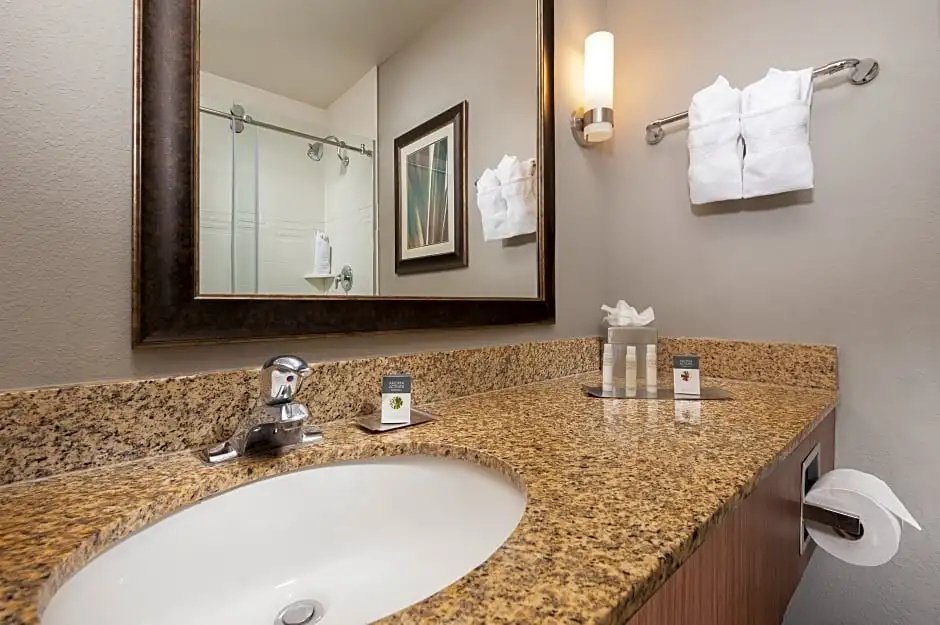 DoubleTree by Hilton Hotel West Palm Beach Airport - Chambres