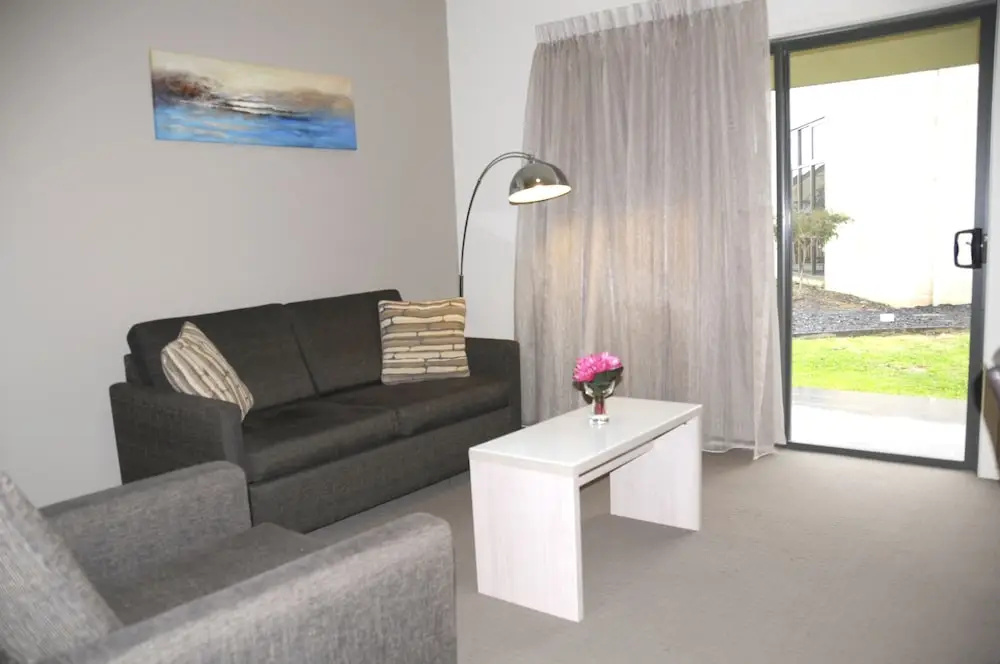 Quality Suites D'Olive