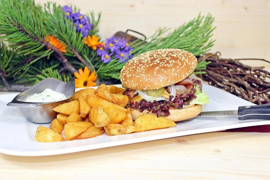 Food & Beverage