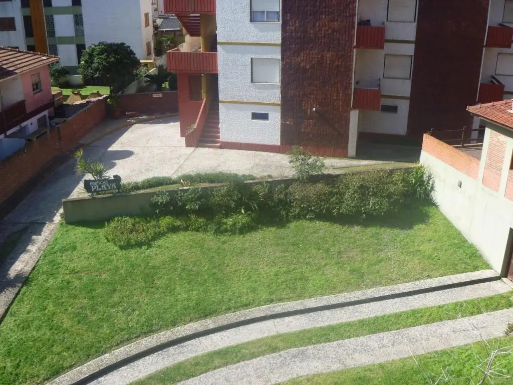Apartment with garden view