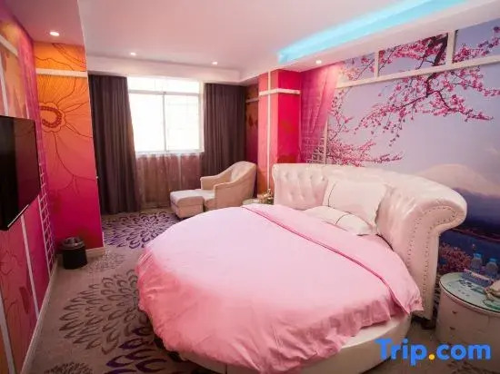 Номер Luxury в Ai Qin Hai Hotel Chain