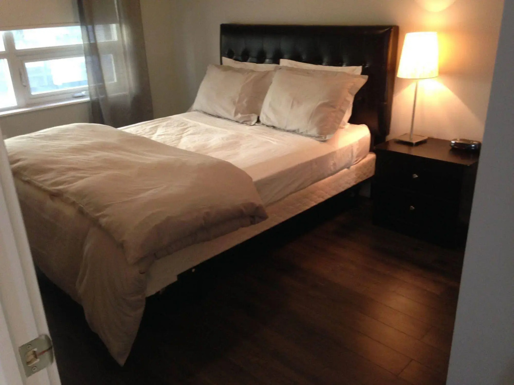 Pelicanstay in Burnaby - фото 6