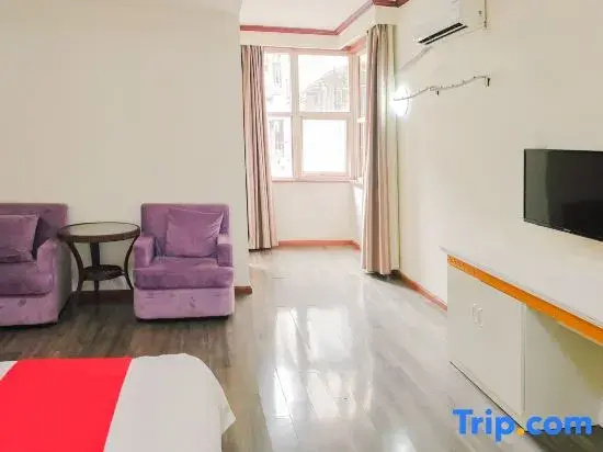 Deluxe Double room (full double bed)