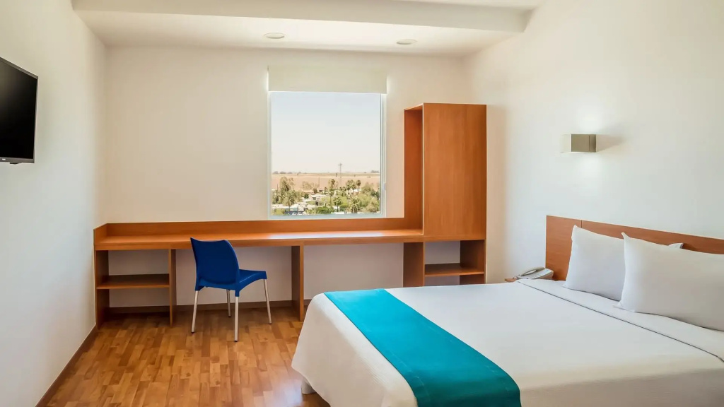Superior Double room (full double bed)