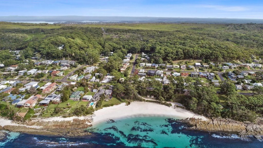 24 Hyam Road Hyams Beach