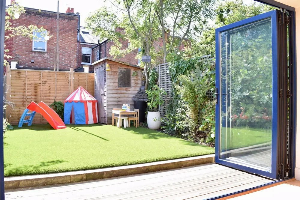 2 Bedroom House in Shepherd's Bush
