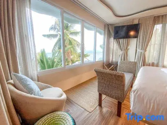 Deluxe room beachfront