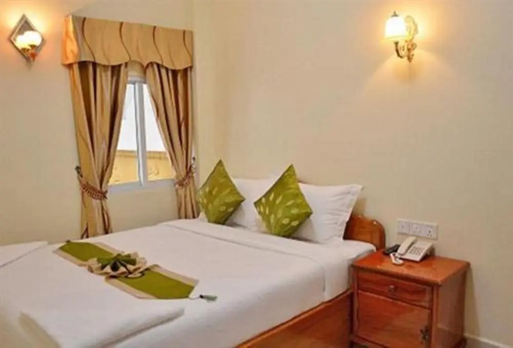 Superior Double room with balcony (full double bed)