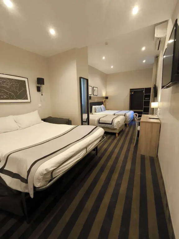 Economy room