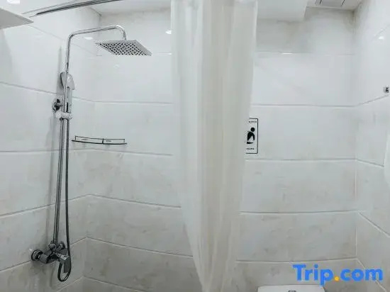 Двухместный номер Standard (2 отдельные кровати) в Express City Hotel