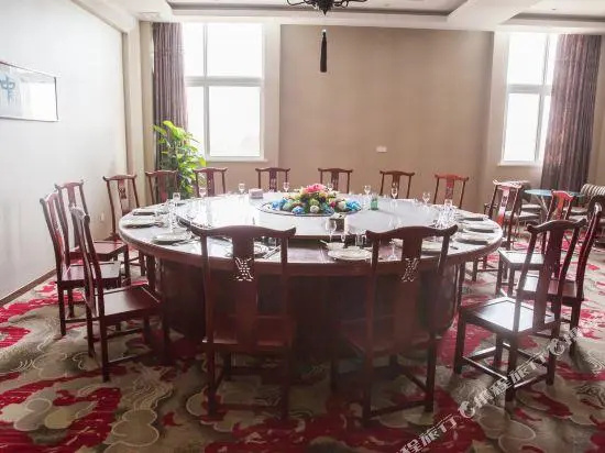 Zimei Hotel