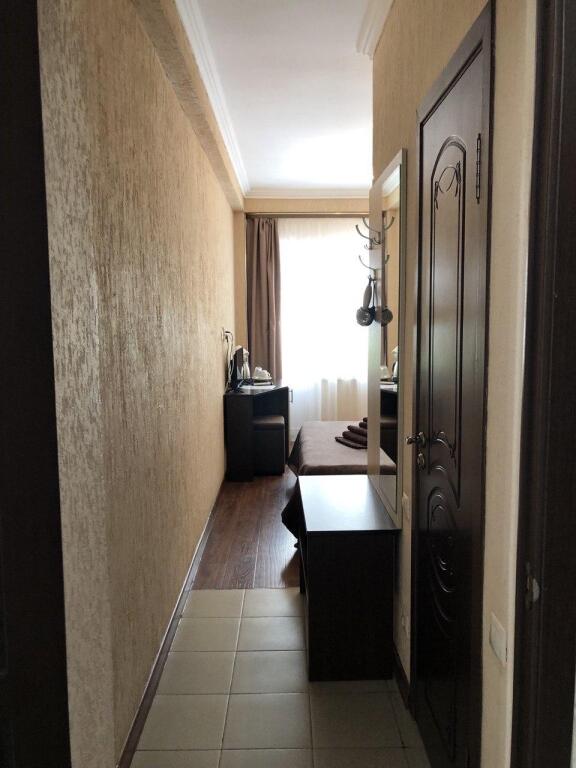 Двухместный номер Стандарт с видом на горы двуспальная кровать в Арбика