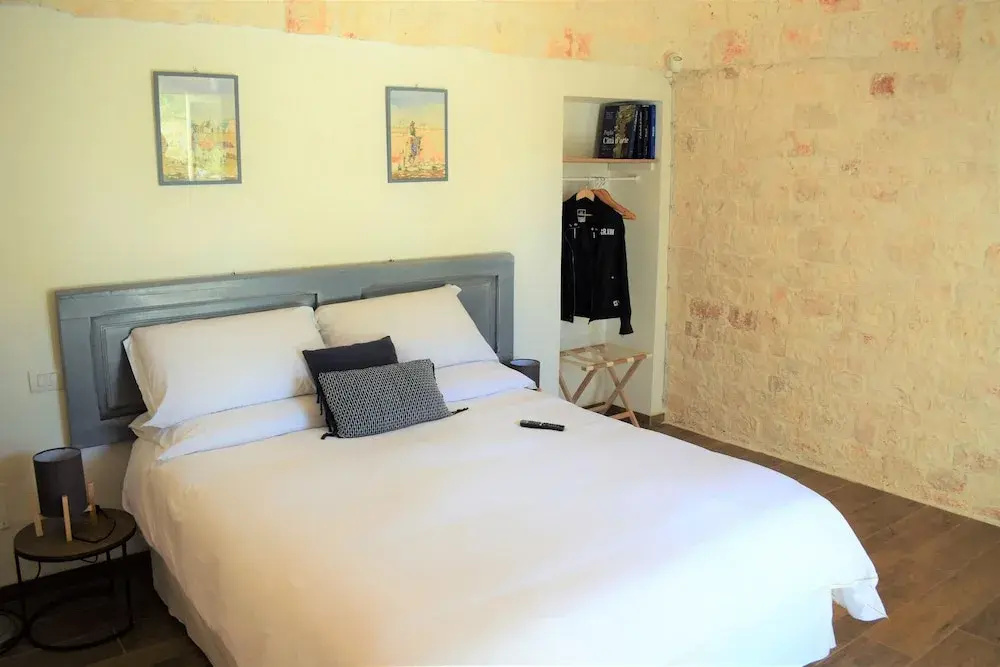 Standard Double room with garden view (full double bed)
