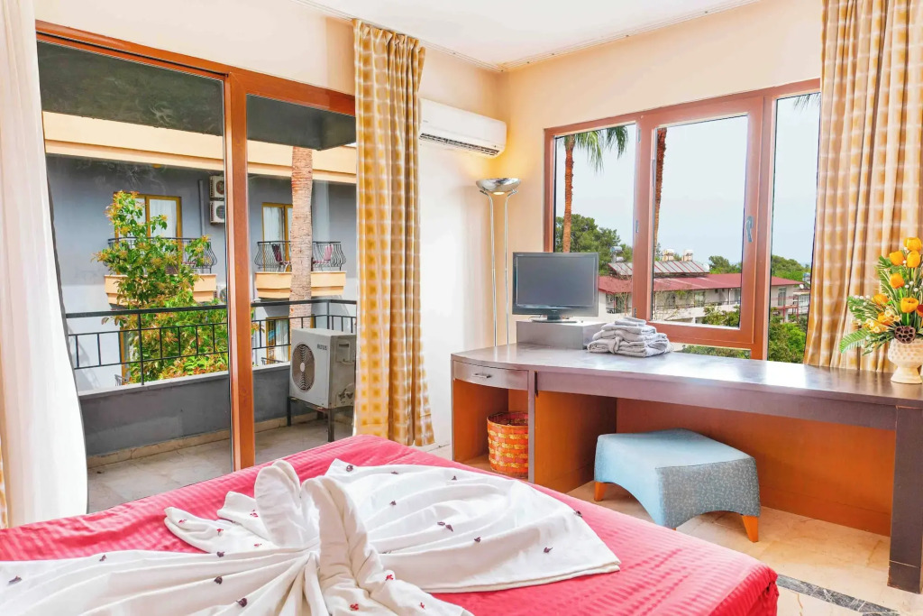 Belpoint Beach Hotel — фото 4