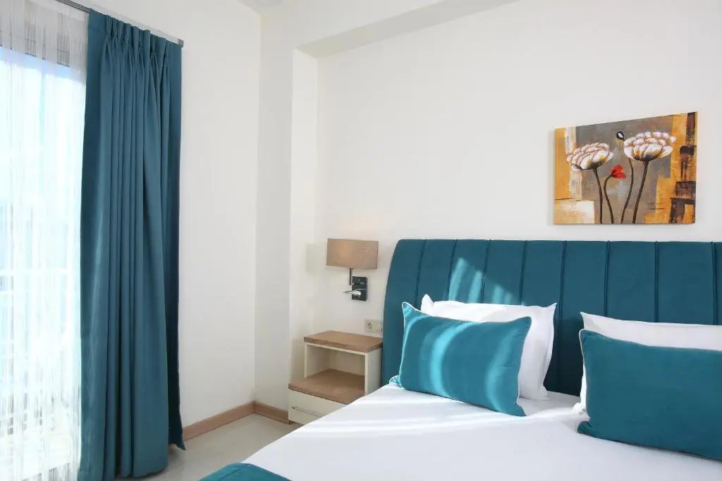 Deluxe Double room (full double bed)