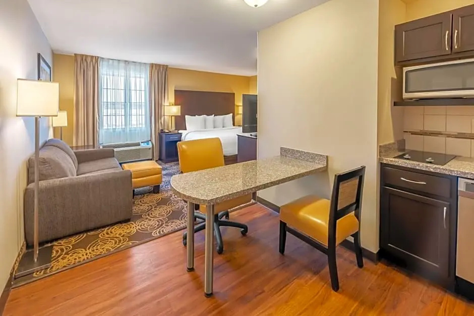 Double Suite (full double bed)