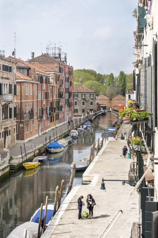 Canal View Apartment